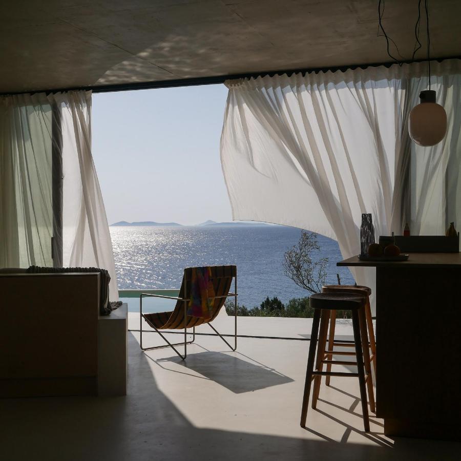 Laspi / Petres Pefkali Bagian luar foto